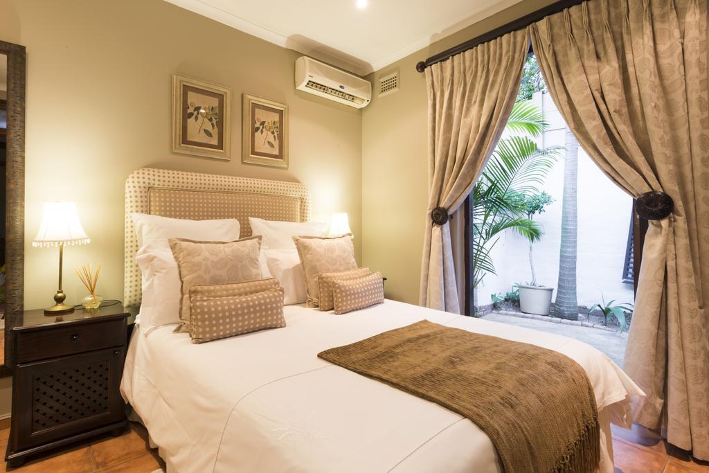 Five Burnham Guest House Durban Exterior photo
